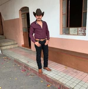 Meet your Posher, Jose